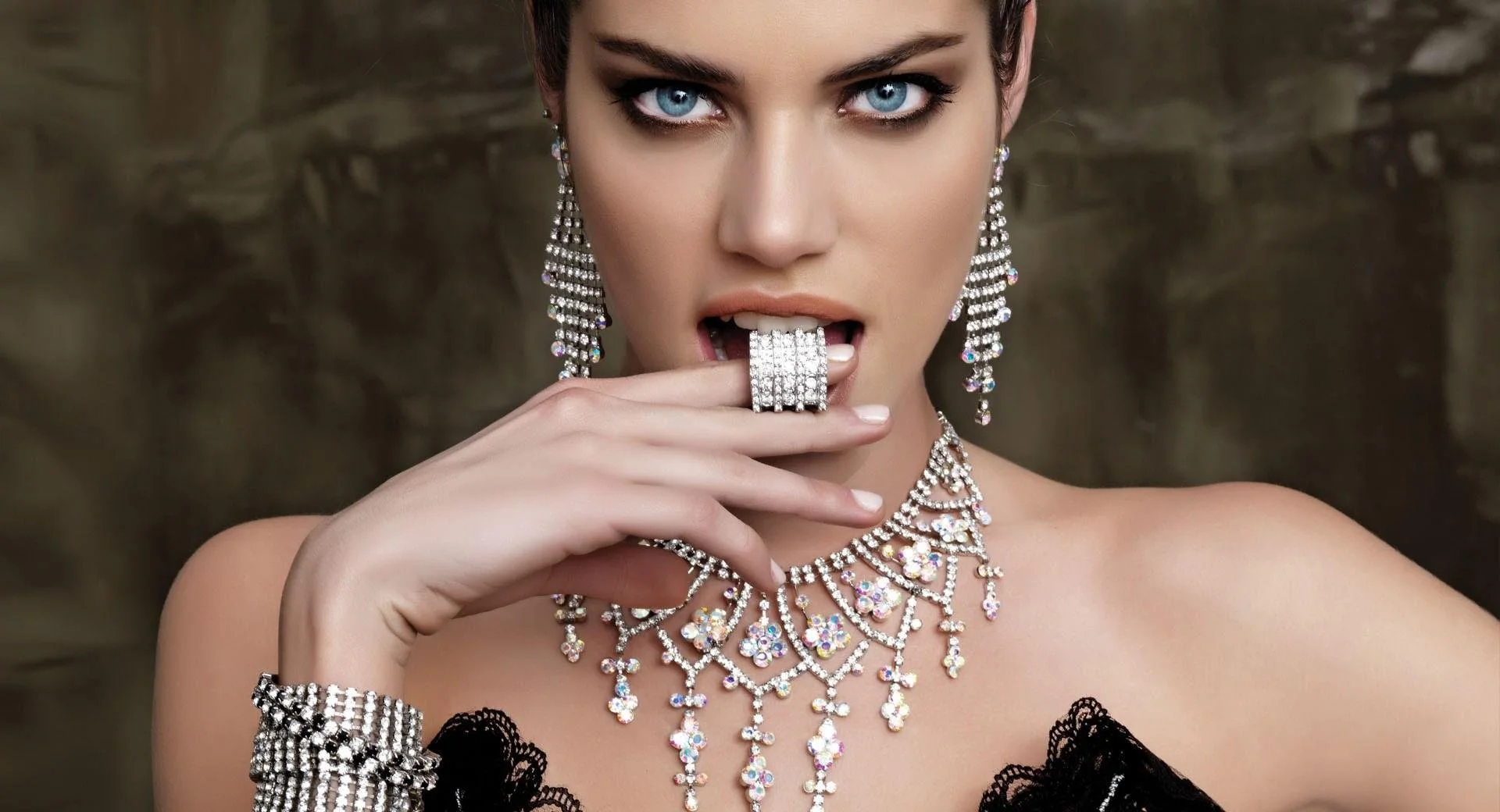 Реклама украшений премиум-класса