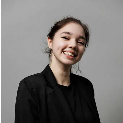 Александра Кузнецова